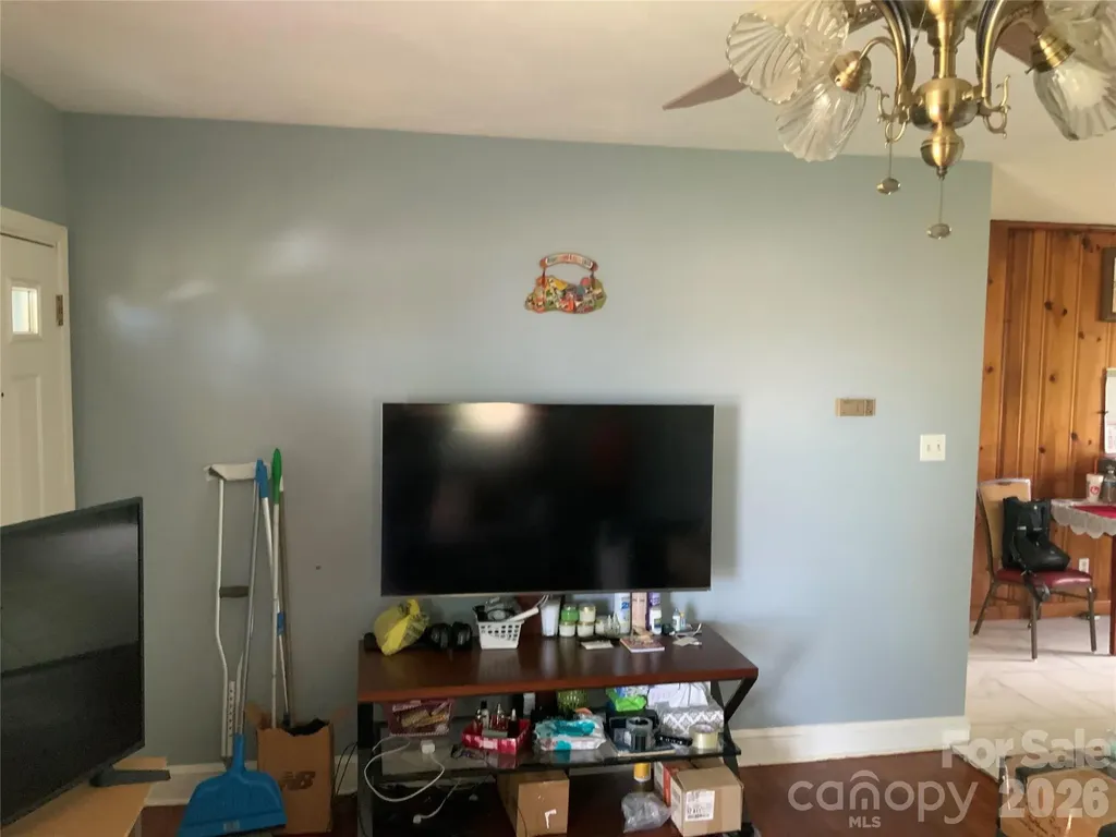 37 Hartshorn Drive Candler NC 28715