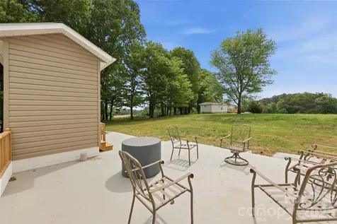 391 & 395 Poplar Springs Road Elkin NC 28621