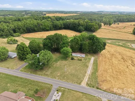 391 & 395 Poplar Springs Road Elkin NC 28621