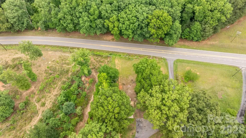 4453 Hickory Highway Statesville NC 28677