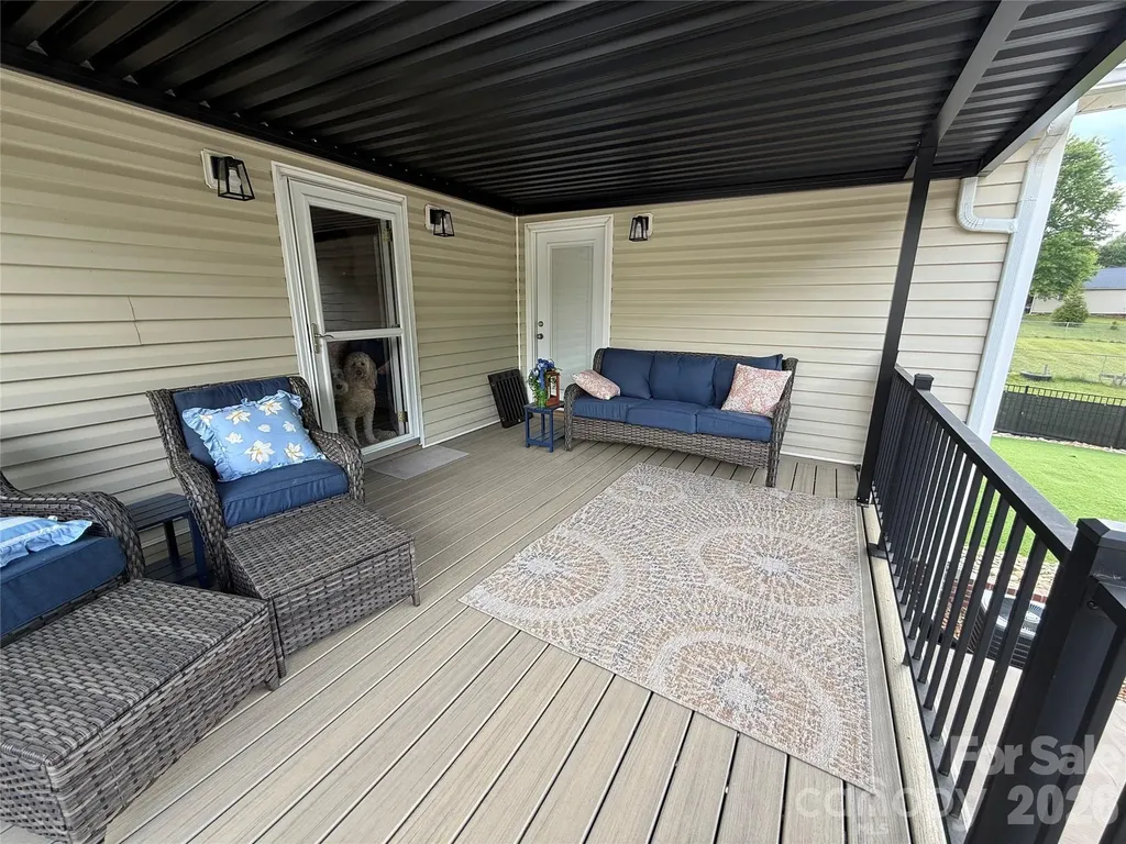 109 White Hall Lane Hudson NC 28638