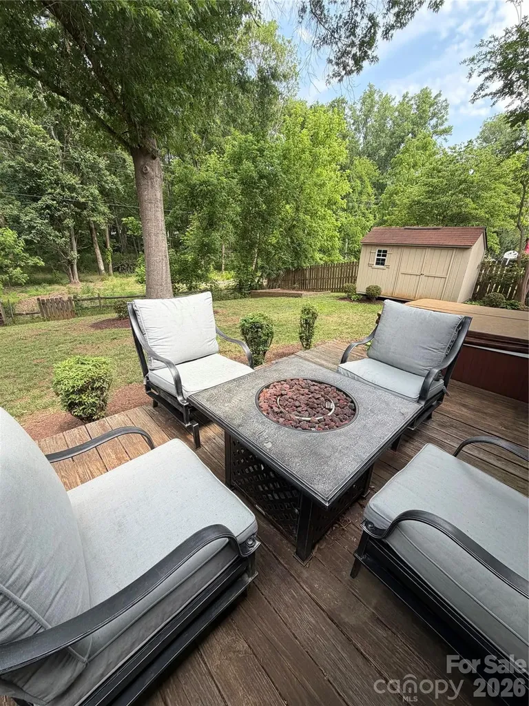 12207 Landing Green Drive Charlotte NC 28277