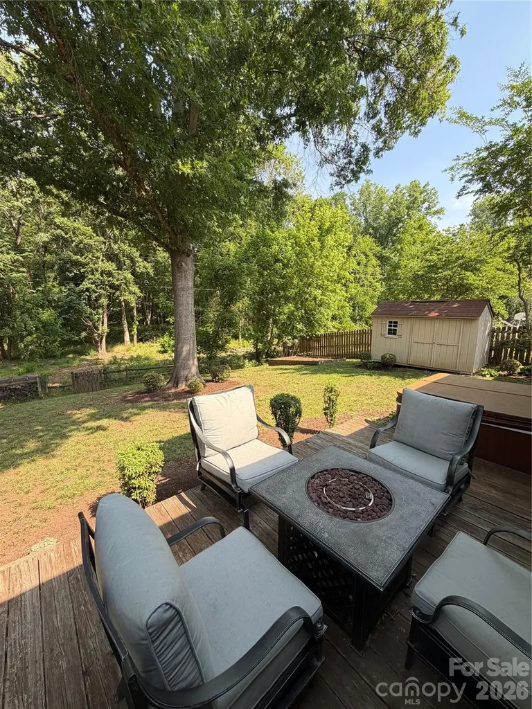 12207 Landing Green Drive Charlotte NC 28277