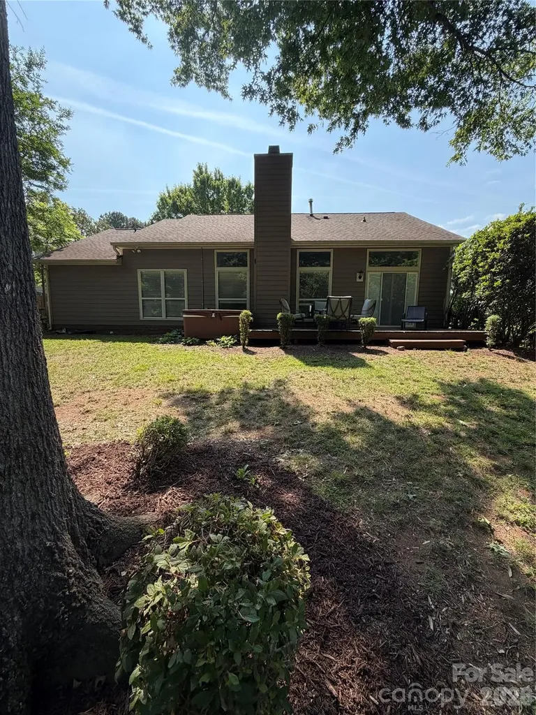 12207 Landing Green Drive Charlotte NC 28277