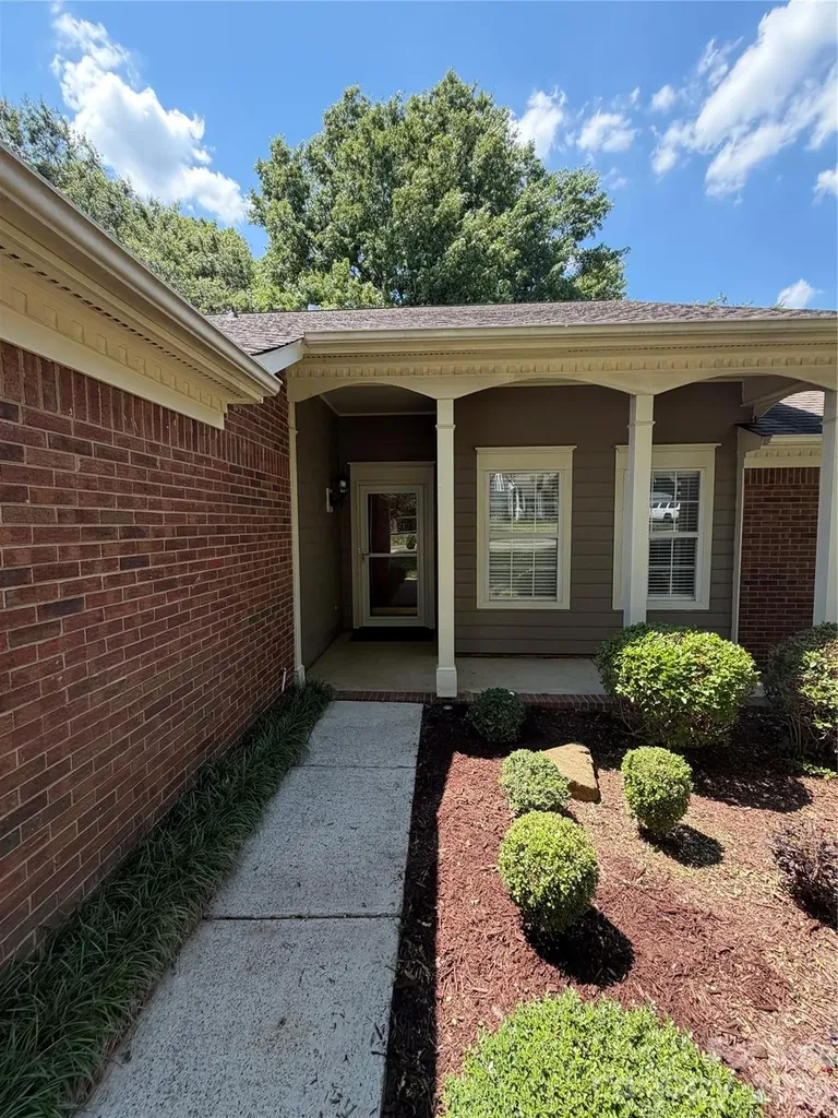 12207 Landing Green Drive Charlotte NC 28277