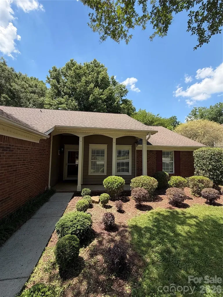12207 Landing Green Drive Charlotte NC 28277