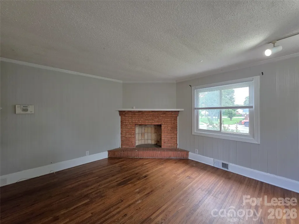 1310 Oakwood Avenue Kannapolis NC 28081