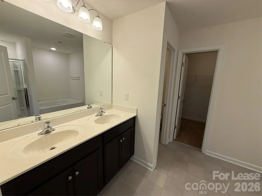 9010 Harwood Knoll Drive Charlotte NC 28214