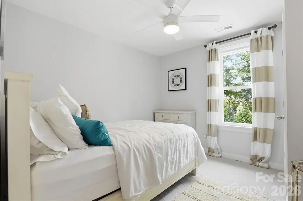 10040 Berkeley Forest Lane Charlotte NC 28277