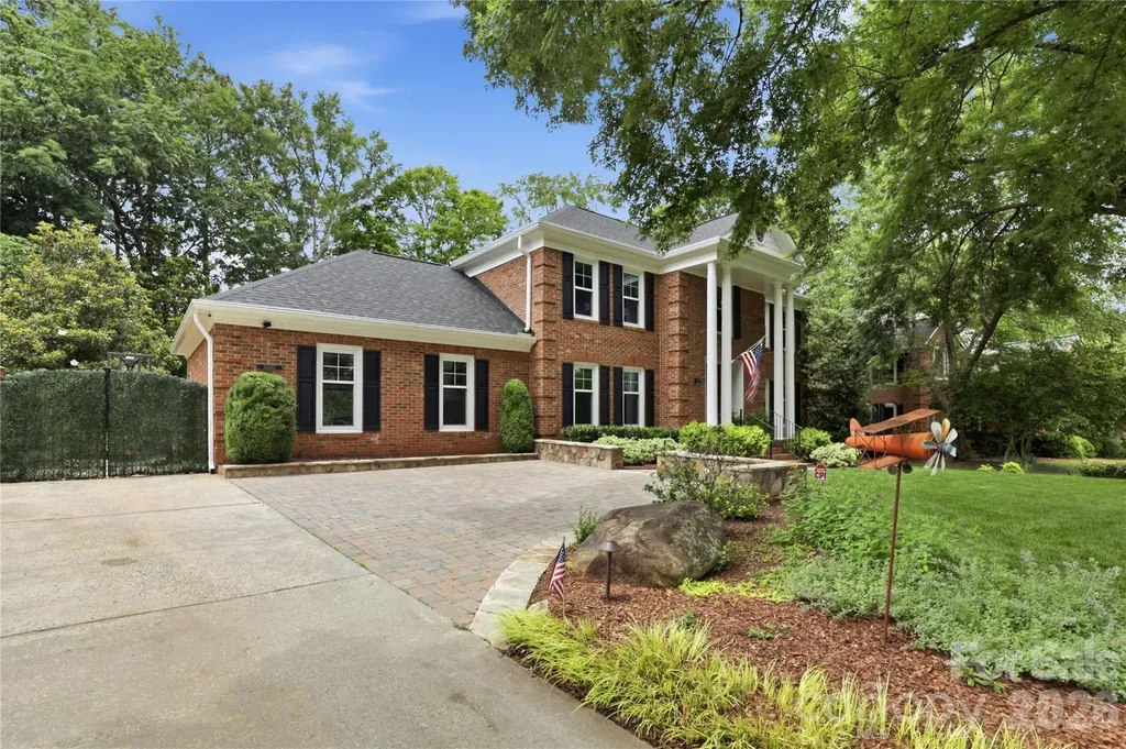 10040 Berkeley Forest Lane Charlotte NC 28277