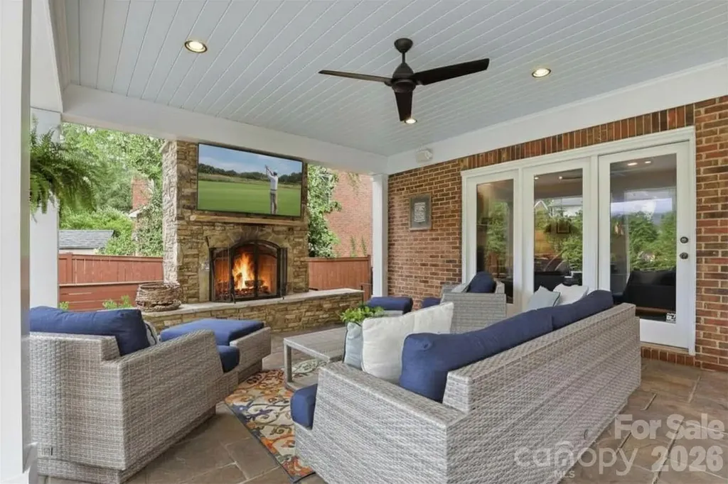 10040 Berkeley Forest Lane Charlotte NC 28277