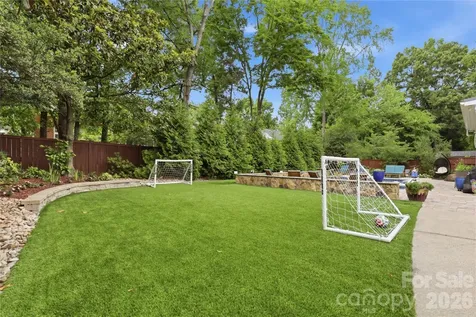 10040 Berkeley Forest Lane Charlotte NC 28277