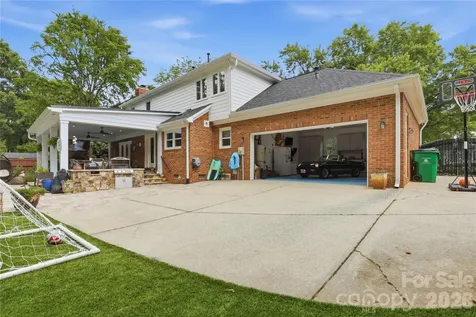10040 Berkeley Forest Lane Charlotte NC 28277