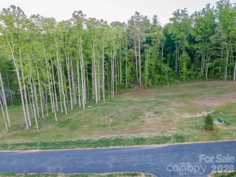432 Irvine Drive Fairview NC 28730
