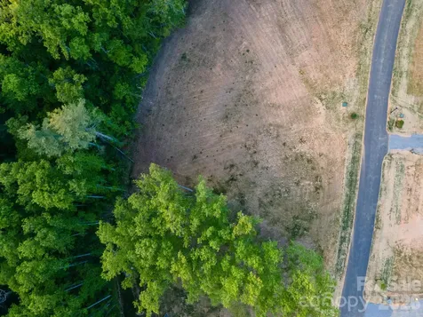 432 Irvine Drive Fairview NC 28730