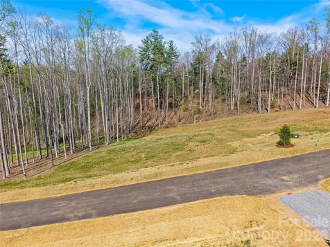 432 Irvine Drive Fairview NC 28730