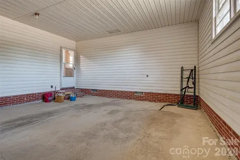 8684 Teals Mill Road Cheraw SC 29520