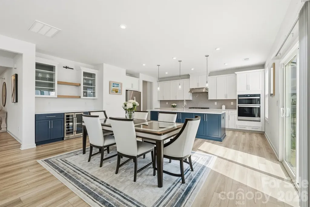 6018 Valehaven Place Charlotte NC 28269
