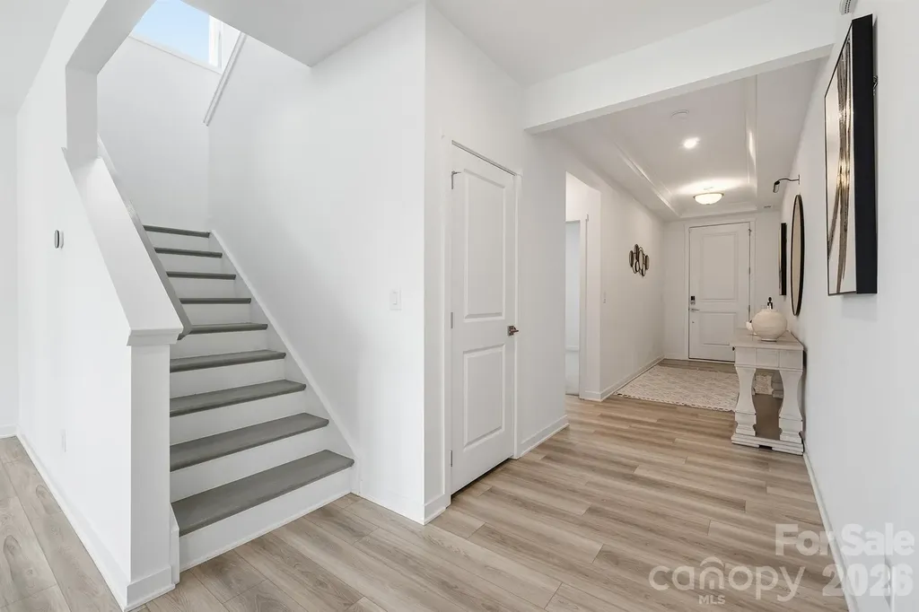 6018 Valehaven Place Charlotte NC 28269