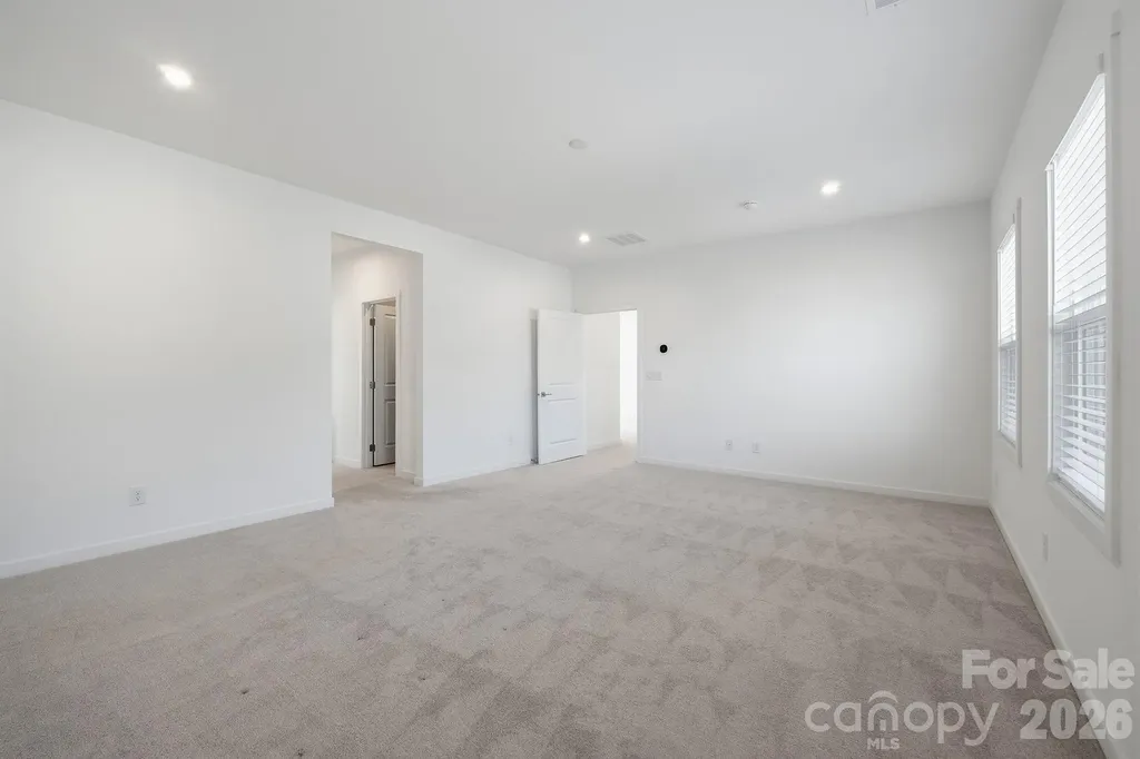 6018 Valehaven Place Charlotte NC 28269