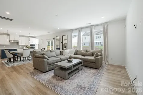 6018 Valehaven Place Charlotte NC 28269