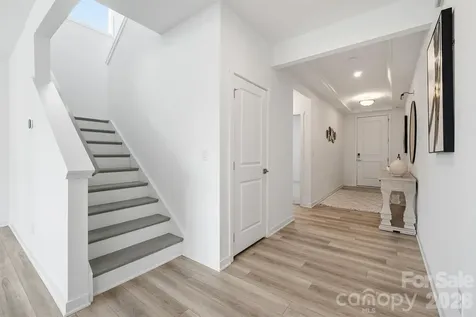 6018 Valehaven Place Charlotte NC 28269