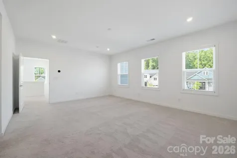 6018 Valehaven Place Charlotte NC 28269
