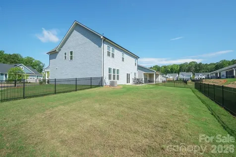 6018 Valehaven Place Charlotte NC 28269