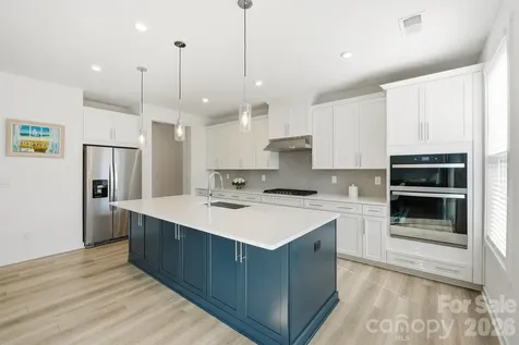 6018 Valehaven Place Charlotte NC 28269