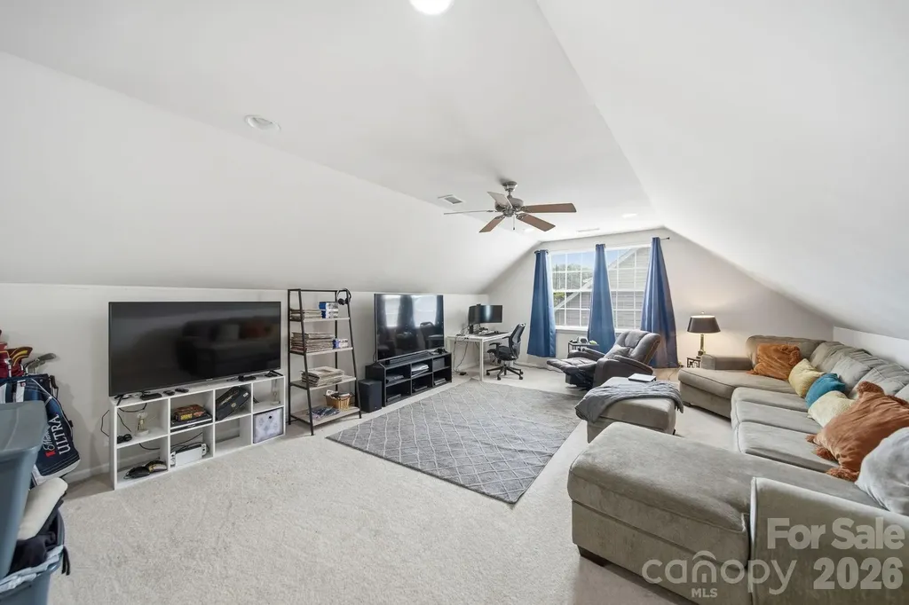10111 Trailmoor Road Charlotte NC 28278