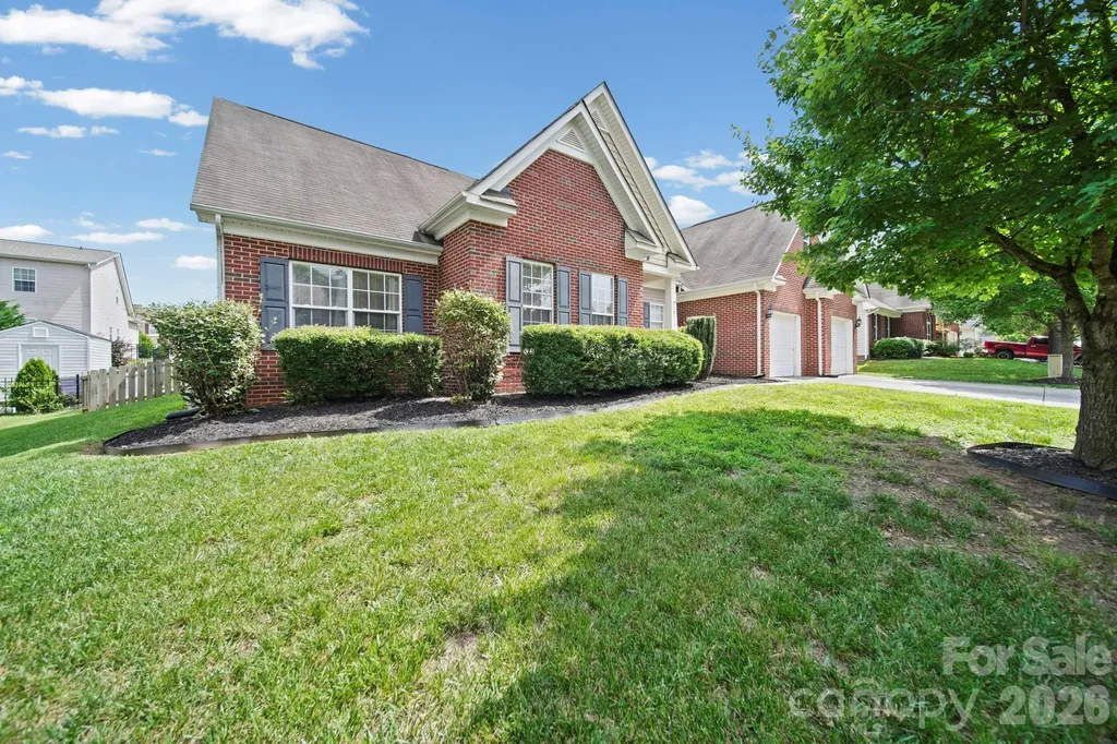 10111 Trailmoor Road Charlotte NC 28278
