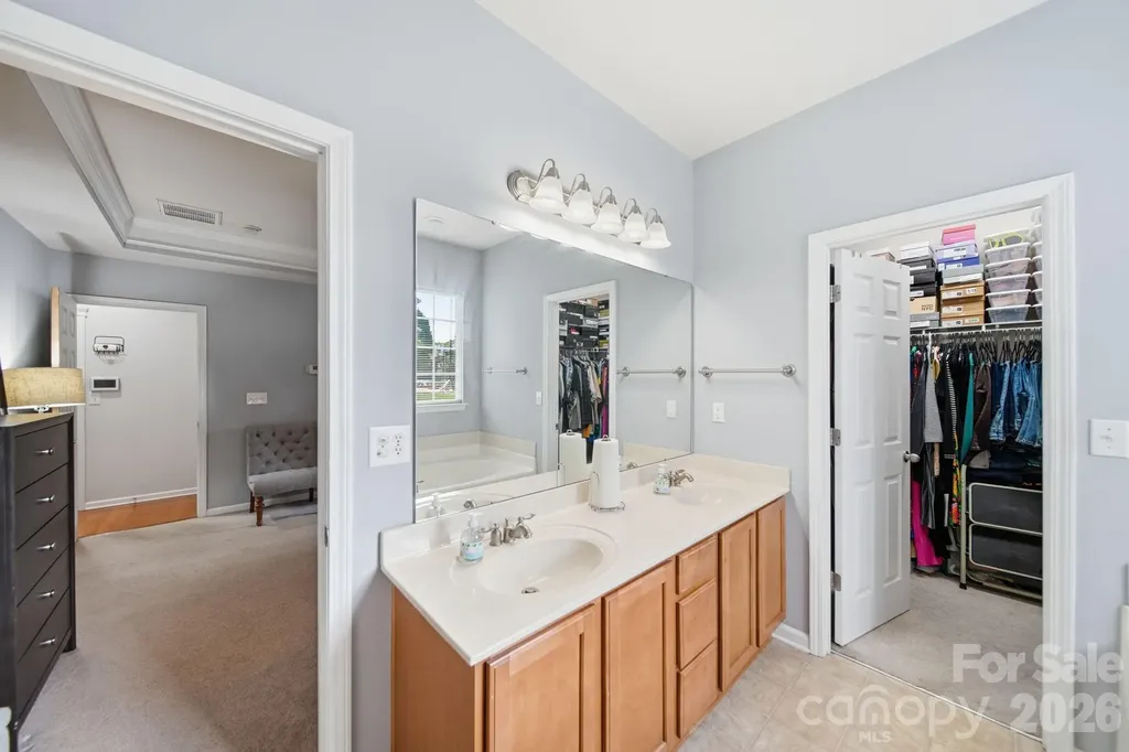 10111 Trailmoor Road Charlotte NC 28278