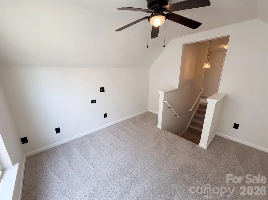6121 Linda Vista Lane Charlotte NC 28216