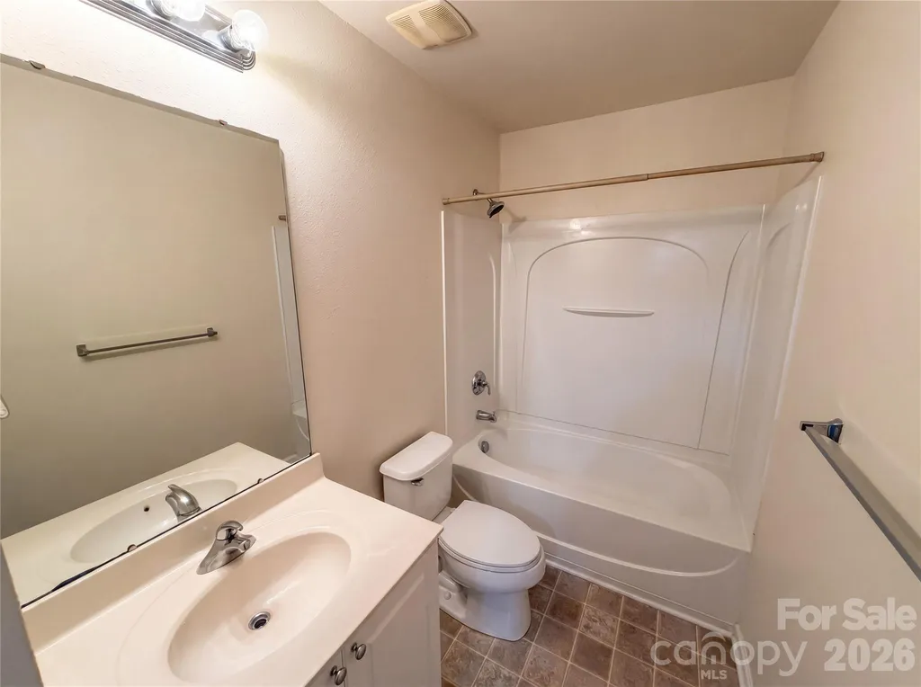 1131 Jordans Pond Lane Charlotte NC 28214