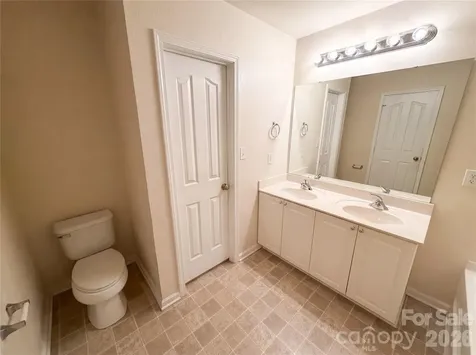 1131 Jordans Pond Lane Charlotte NC 28214