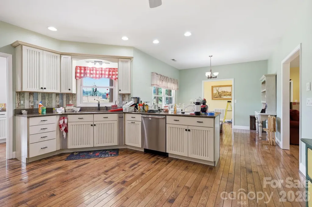 409 Tall Timbers Lane Waynesville NC 28785