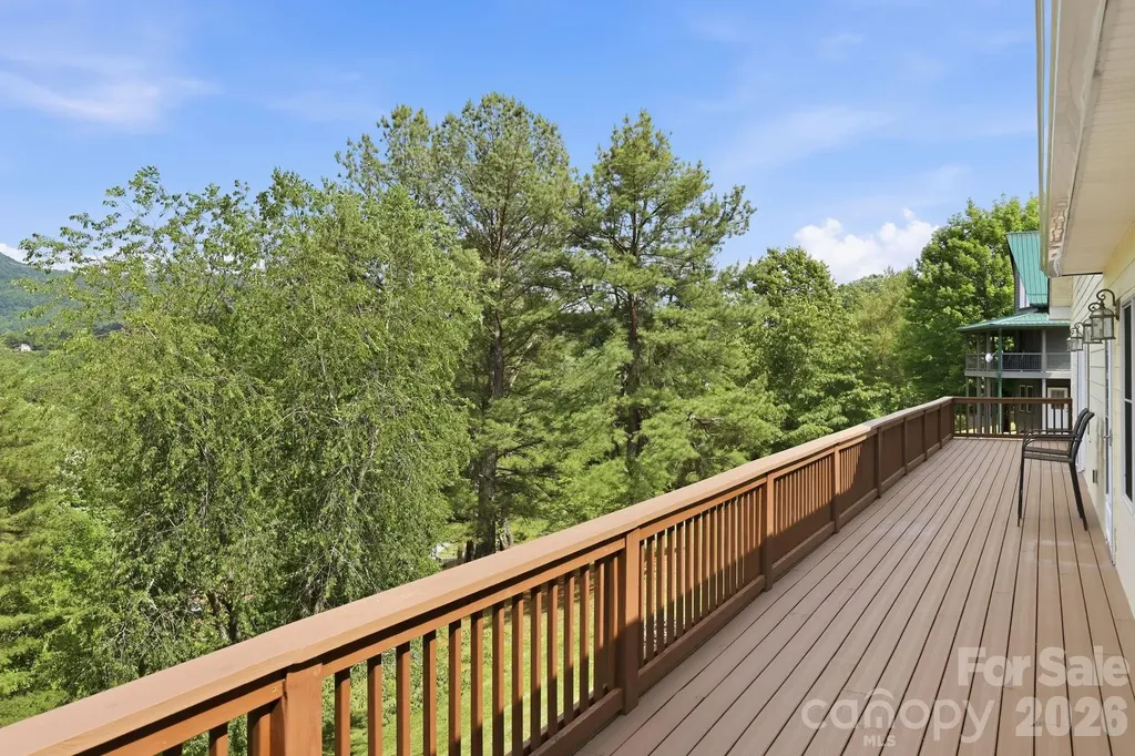 409 Tall Timbers Lane Waynesville NC 28785