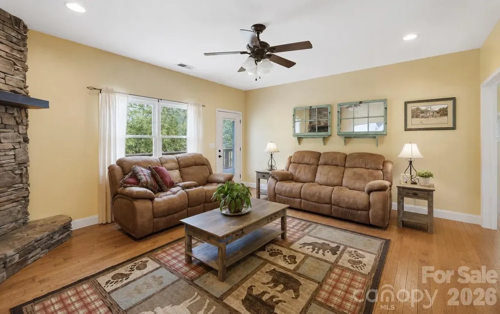 409 Tall Timbers Lane Waynesville NC 28785