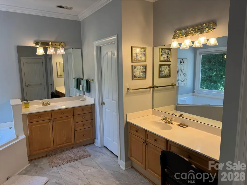 18324 Turnberry Court Davidson NC 28036