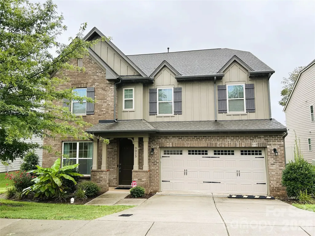 9015 Manor Oak Court Charlotte NC 28277