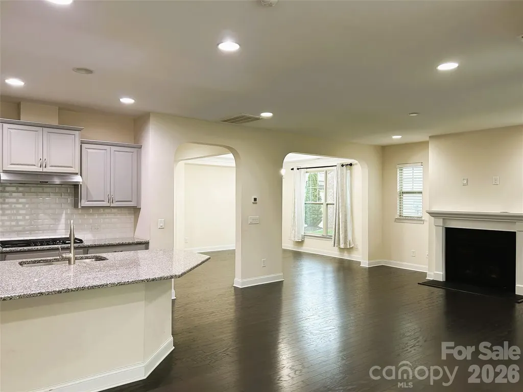 9015 Manor Oak Court Charlotte NC 28277