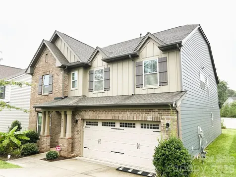 9015 Manor Oak Court Charlotte NC 28277