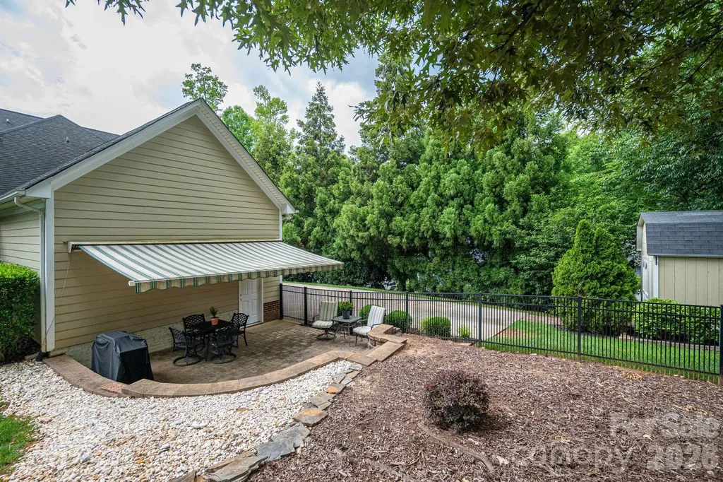 1060 Garibaldi Ridge Court Belmont NC 28012