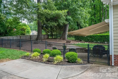 1060 Garibaldi Ridge Court Belmont NC 28012