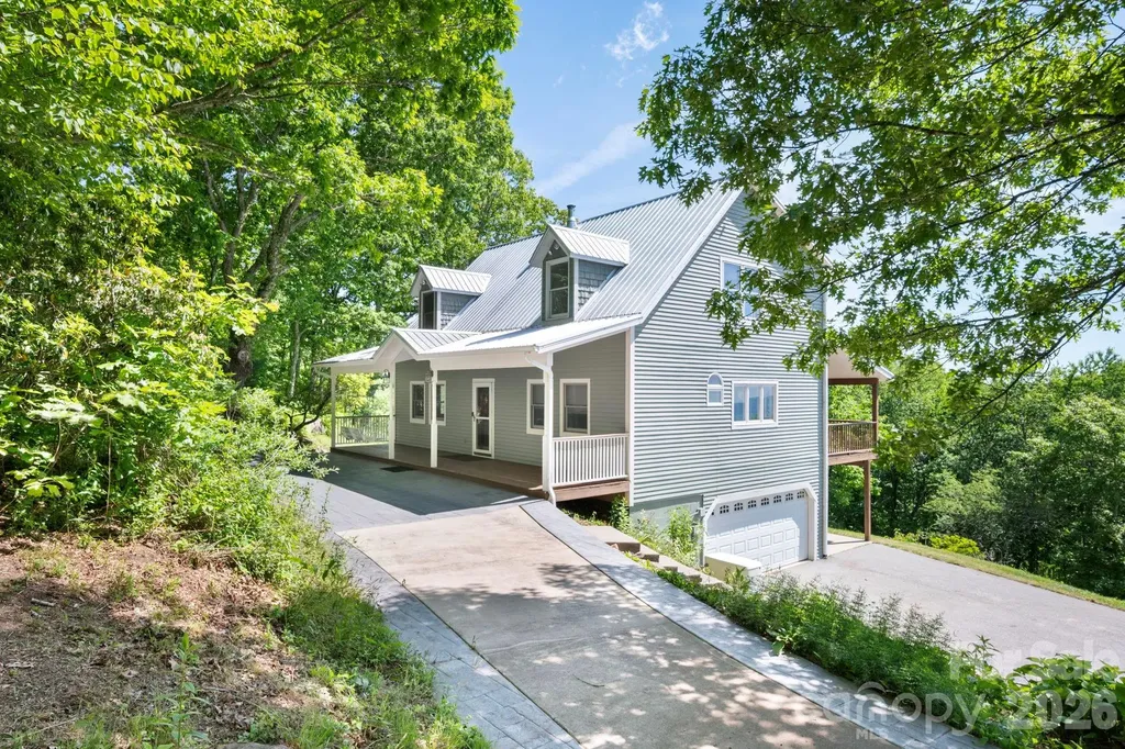 58 Randall Drive Fairview NC 28730