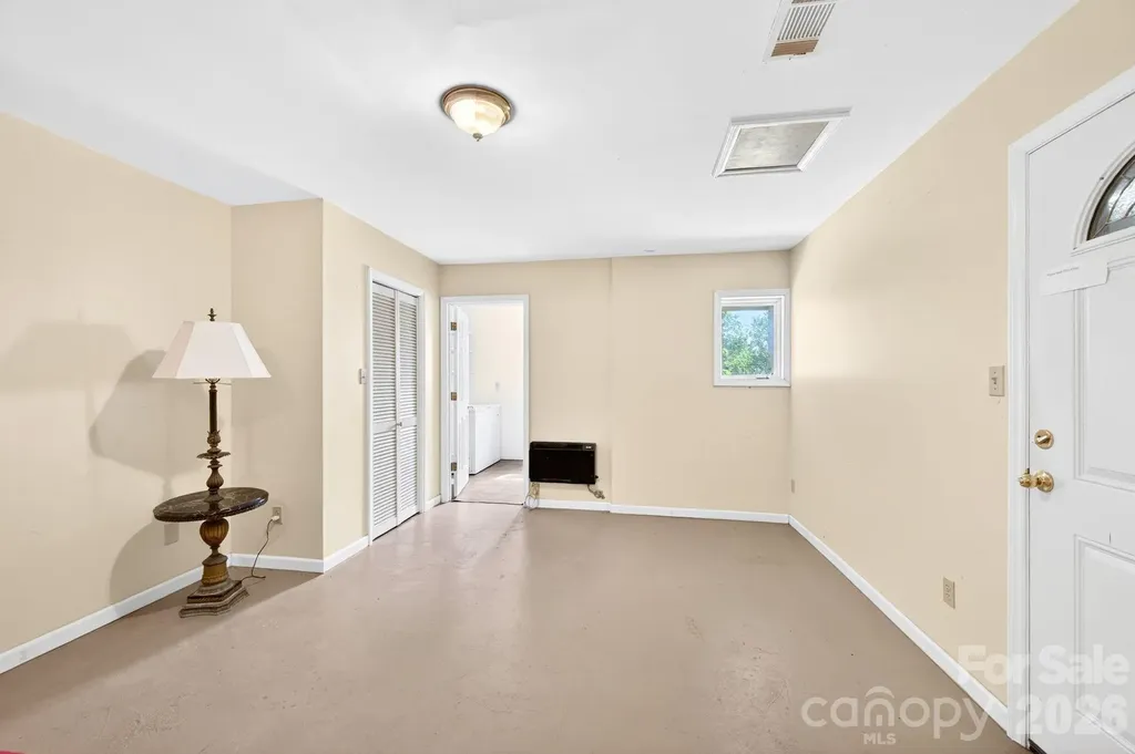 58 Randall Drive Fairview NC 28730