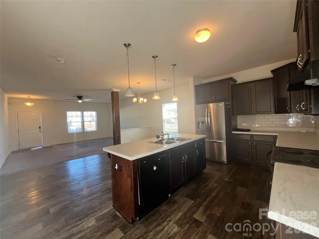 603 Falls Lane Kannapolis NC 28081