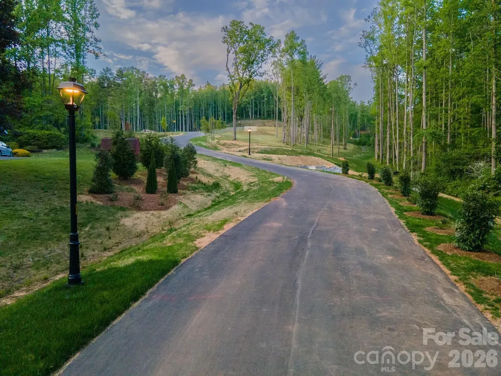 425 Irvine Drive Fairview NC 28730
