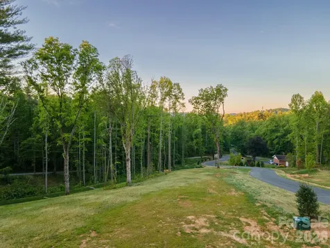 425 Irvine Drive Fairview NC 28730