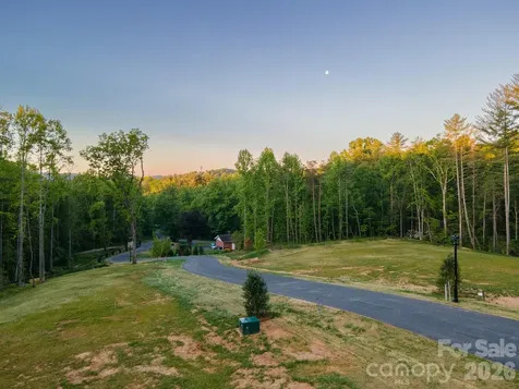 425 Irvine Drive Fairview NC 28730
